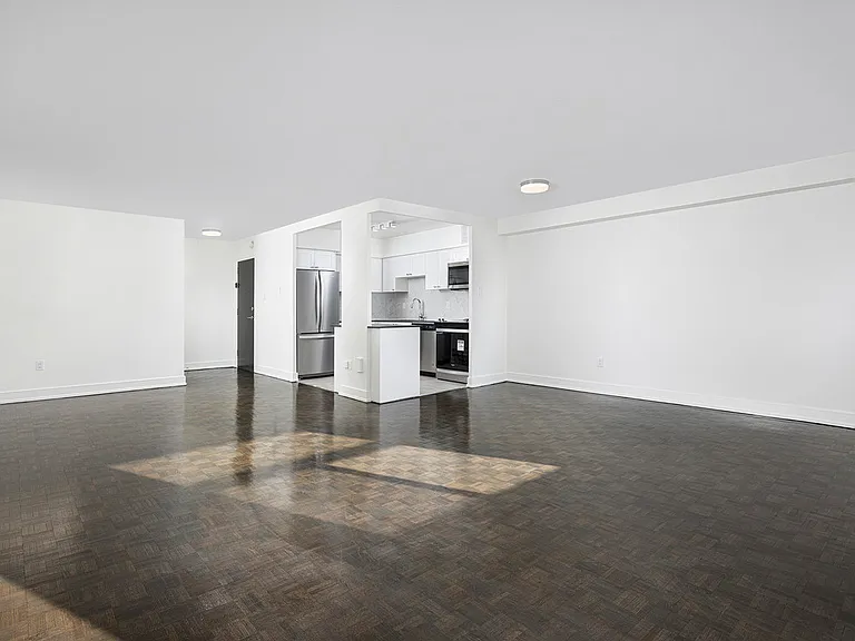 2450 Weston Rd — Photo 9