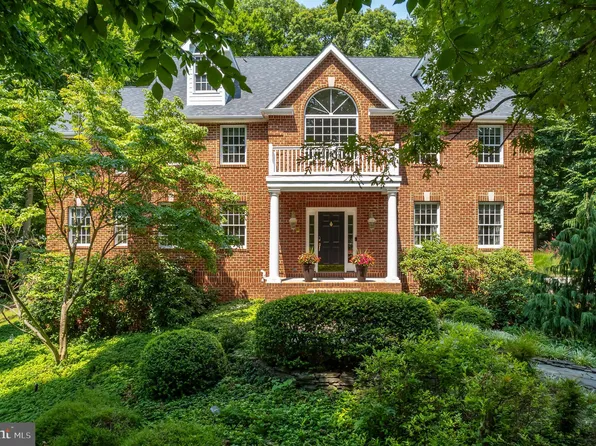 306 Fox Run Ct, Mullica Hill, NJ 08062