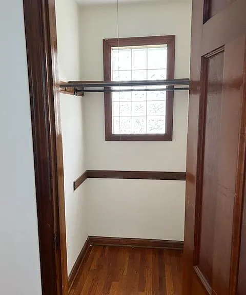 1036 Kelton Ave — Photo 6
