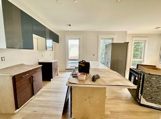 100 Mount Pleasant Ave #1A, Roxbury, MA 02119