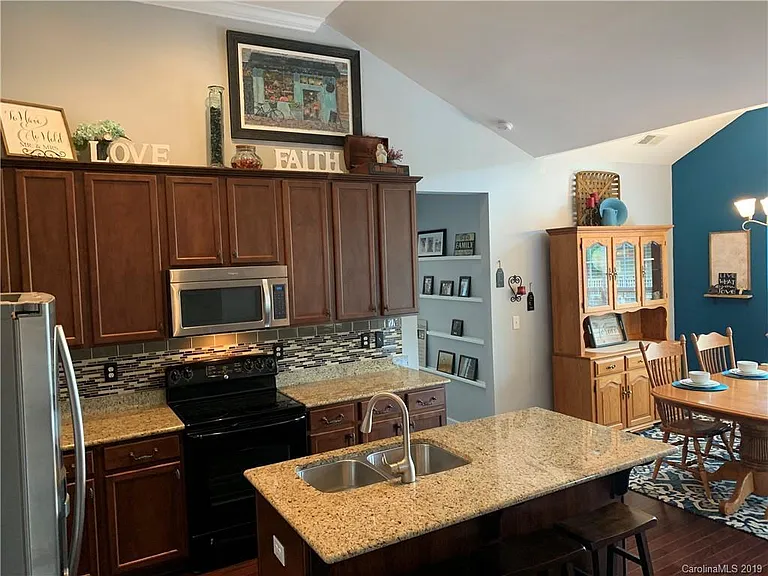 14722 Inter Milan Way — Photo 1