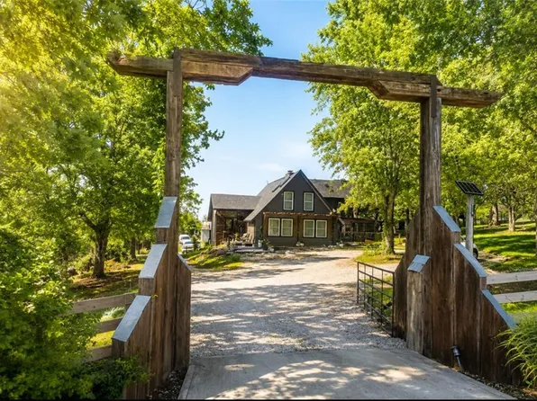 31408 E Major Rd, Grain Valley, MO 64029