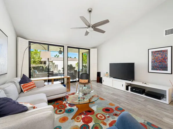 484 E Via Ensenada Cir, Palm Springs, CA 92264