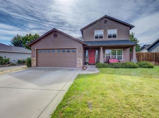1997 Willow Brook Dr, Medford, OR