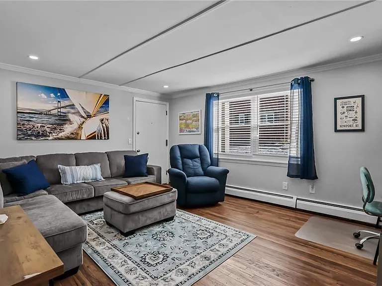 70 Carroll Ave #310 — Photo 11