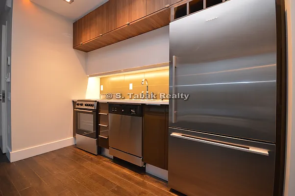 Rented by Sam Tabak | media 72