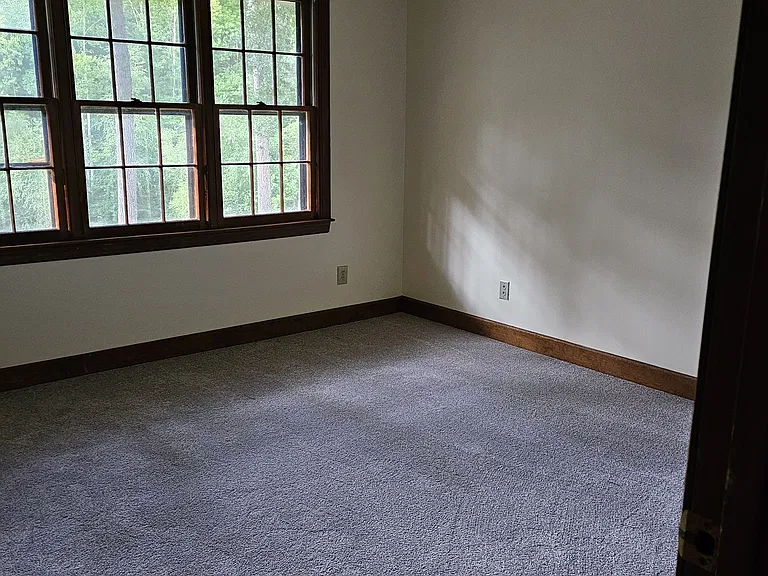 108 E Ridge Rd — Photo 9