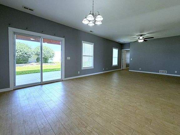 5th image of 308 Kestrel Ct