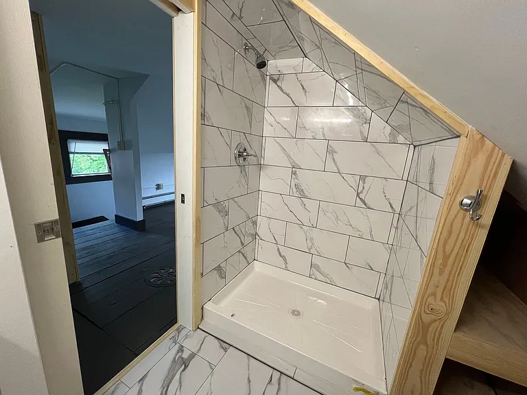22 Mineral St — Photo 11