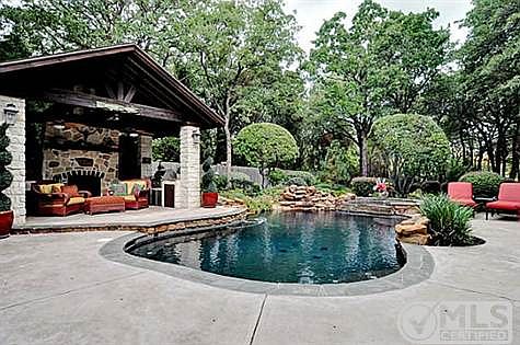 4th image of 1792 Kingswood Dr