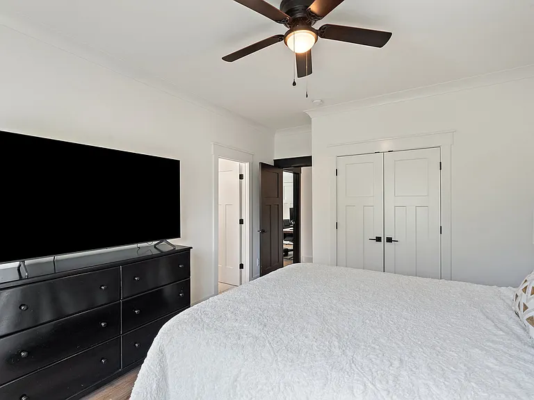 4700 Bisbee Dr — Photo 52