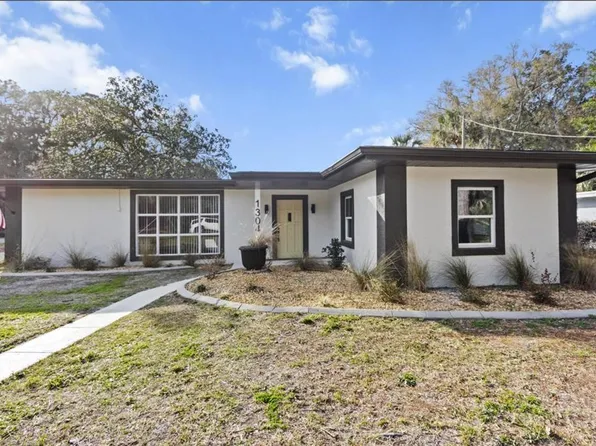 1304 NE 5th Ave, Crystal River, FL 34428