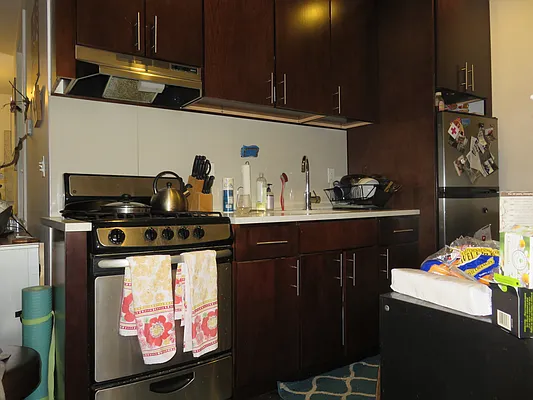 Rented by Rennit Inc. | media 30