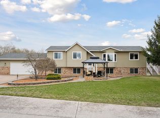 18623 Jackson St NE, East Bethel, MN 55011