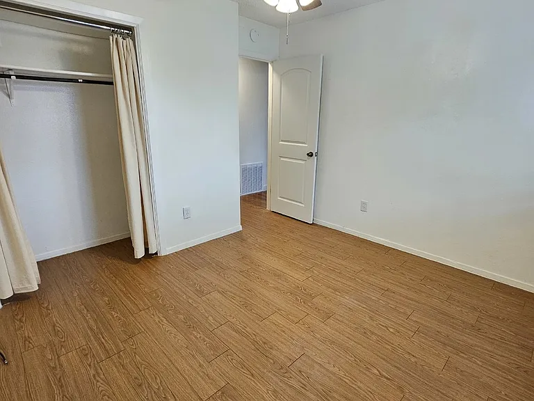 8005 Creekmere Ln — Photo 13