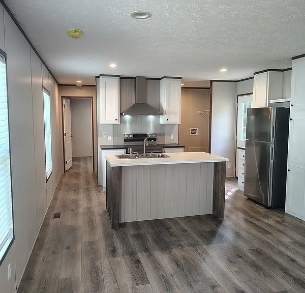 67 Poole Cir — Photo 3