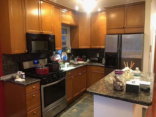 Rented by Papp Realty | media 17