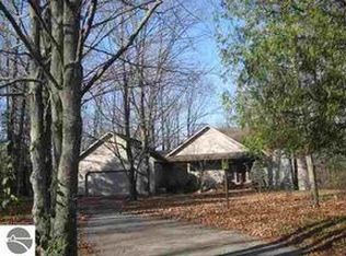 1621 Dracka Rd, Traverse City, MI 49685