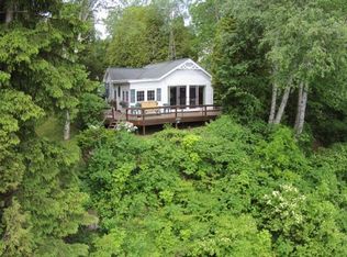 5884 Lakeshore Rd N, Palms, MI 48465