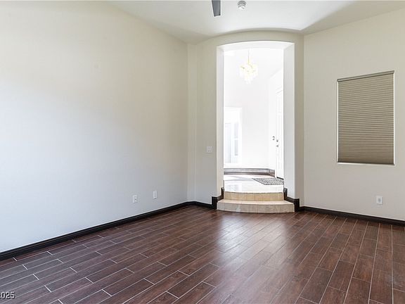 4th image of 9509 Queen Charlotte Dr