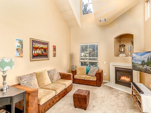 2nd image of 5350 Dunlay Dr Unit 3014