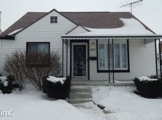 26814 Groveland St, Roseville, MI 48066