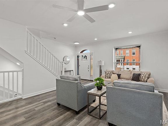 5th image of 2040 E Fair Ave