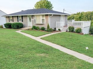 3278 Cedarwood Rd, Fairborn, OH 45324