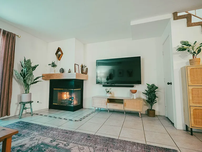 3037 Ingelow St #5 — Photo 6