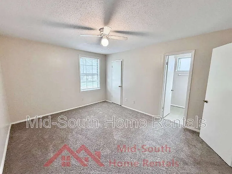 3856 Warrington Cv — Photo 15