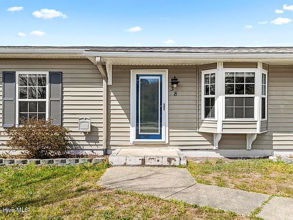 3rd image of 38 Riegel Drive