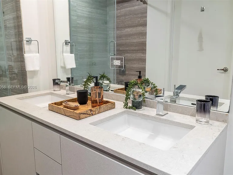 1010 Brickell Ave #4311 — Photo 16
