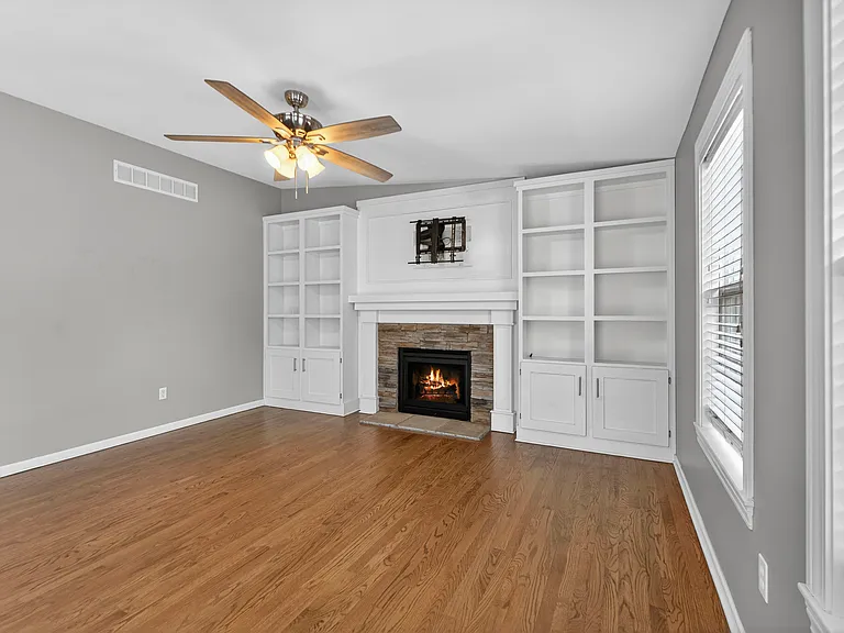 4640 W 70th Ter — Photo 10