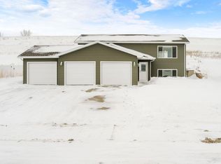 21 Robert St, Burlington, ND 58722