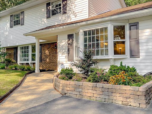 2nd image of 21444 Morris Dr