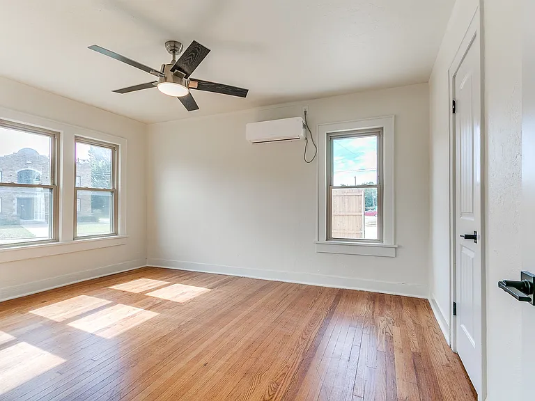1807 N Gatewood Ave — Photo 22