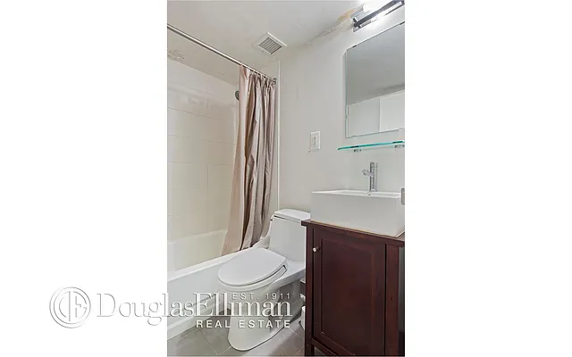 Rented by Douglas Elliman | media 28