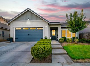749 Blue Oak Ln, Madera, CA 93636