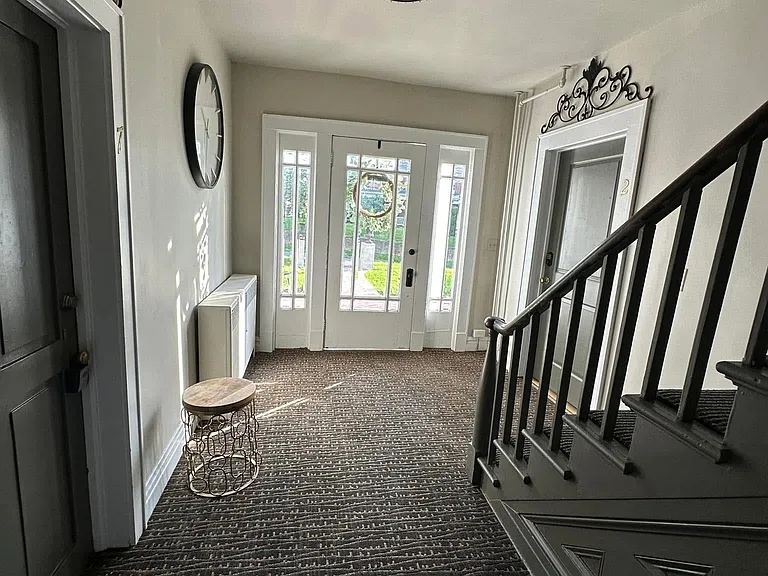 108 S Franklin St #7 — Photo 9