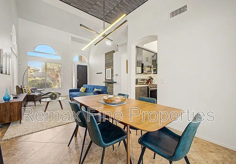 3563 N Tuscany — Photo 10