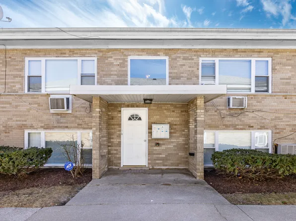 1924 S 16th Ave, Broadview, IL 60155