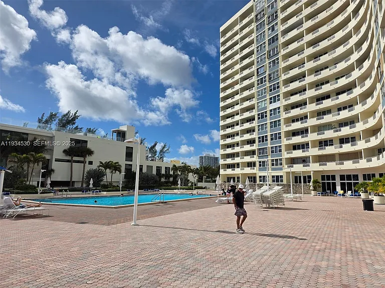 3180 S Ocean Dr #1617 — Photo 8