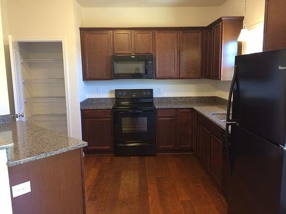 4th image of 110 Bozeman Trl NW