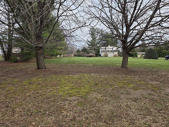 5th image of 00 Ross Rd