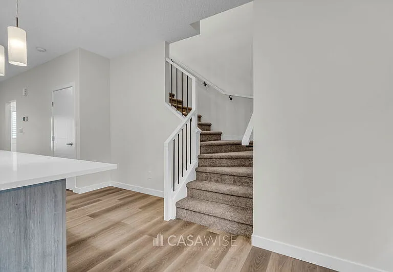 1071 Berg Pl — Photo 11
