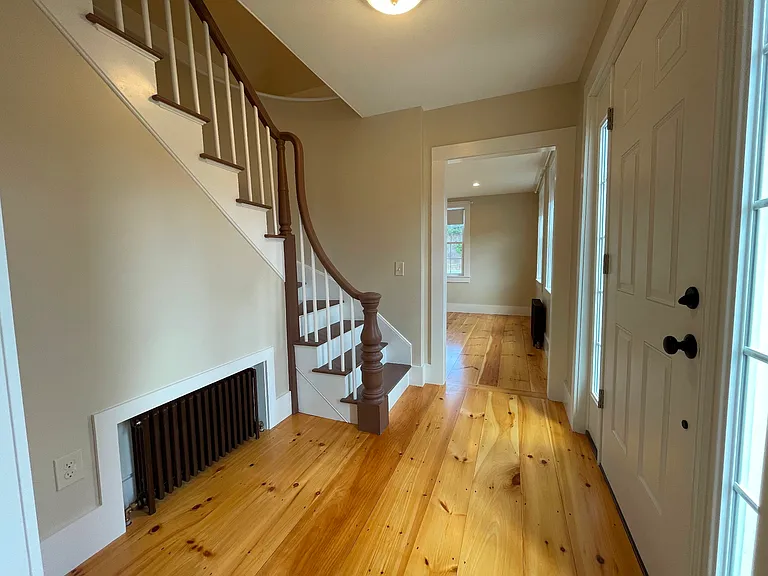 39 Old Post Rd — Photo 12