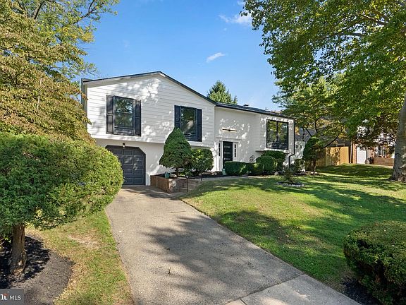 2nd image of 13124 Cabinwood Dr