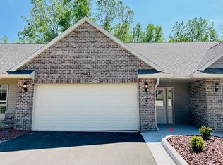 2447-2 Remington Rd, Green Bay, WI 54302