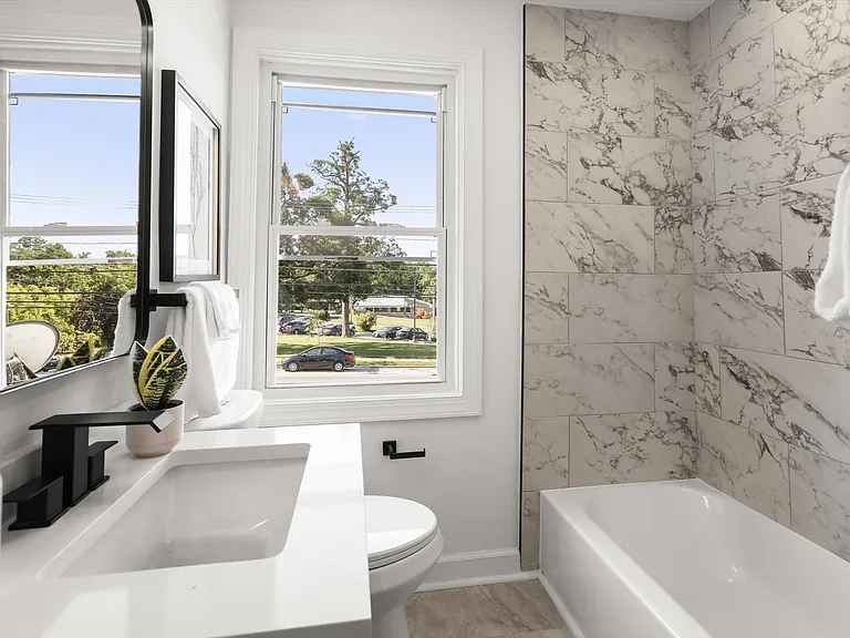 1302 Woodbourne Ave — Photo 29