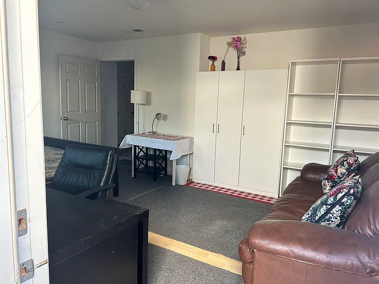 32 Buchanan Ct — Photo 3
